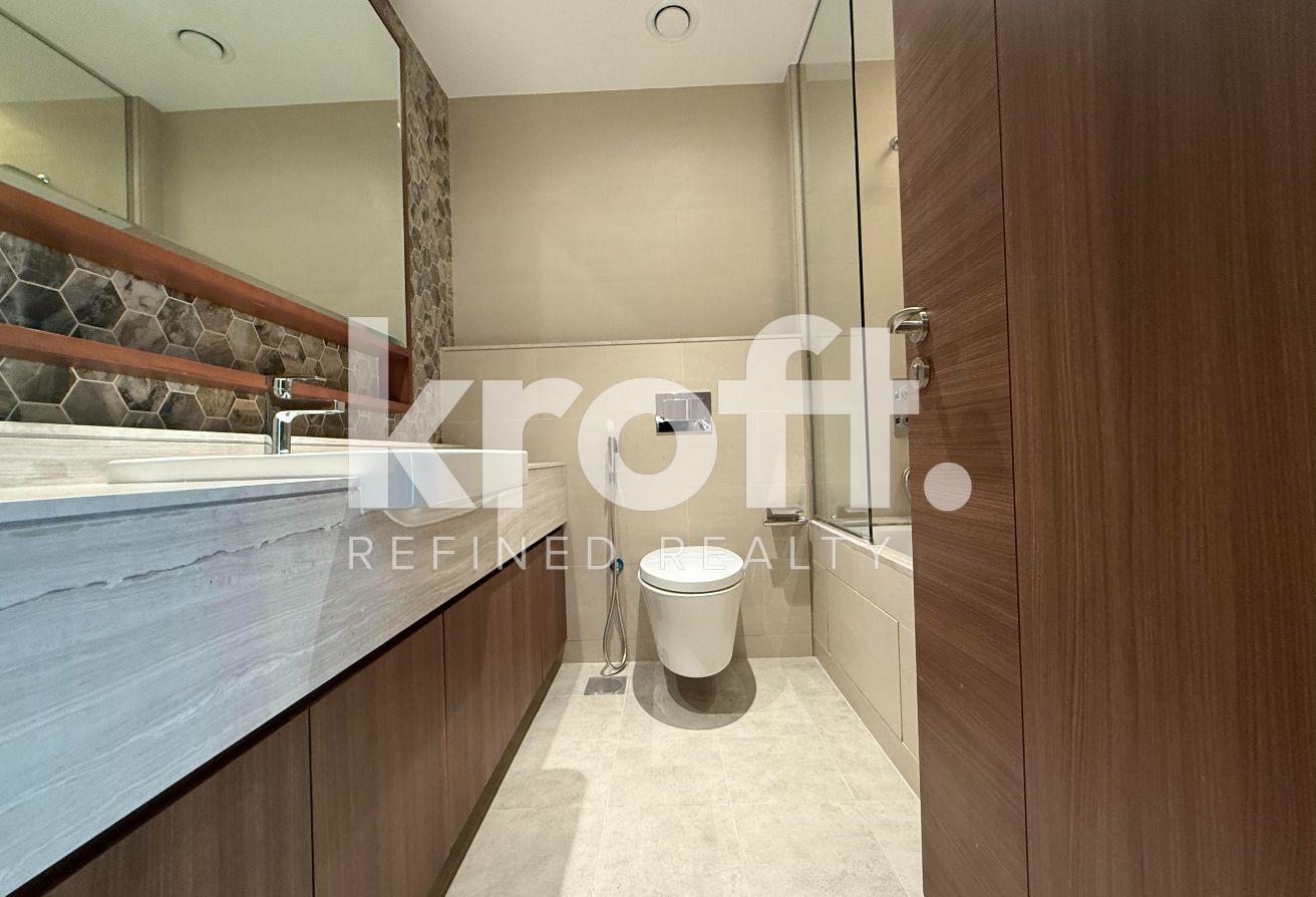 Prime Location | Huge Layout | Mid Floor photo 21