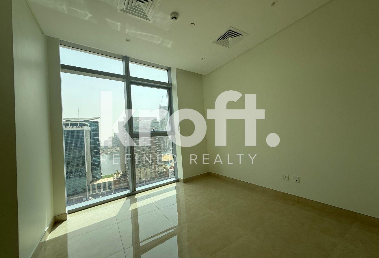 Prime Location | Huge Layout | Mid Floor photo 6