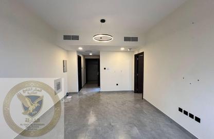 Apartment - 1 Bedroom - 2 Bathrooms for rent in Al Khan Corniche - Al Khan - Sharjah Apartment - 1 Bedroom - 2 Bathrooms for rent in Al Khan Corniche - Al Khan - Sharjah
