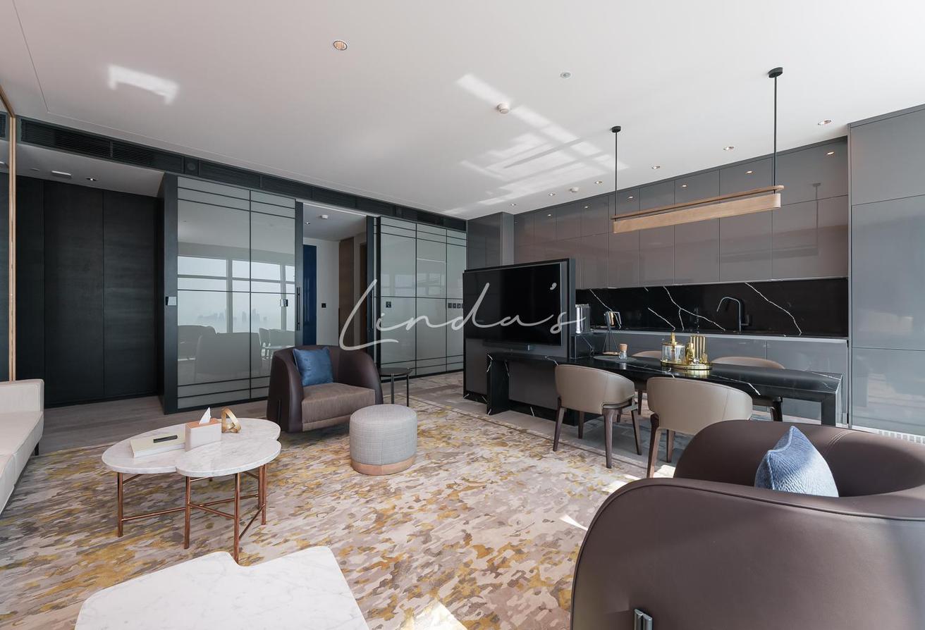 Largest 1BR | Lives Like 2 Bed | Panoramic Skyline photo 2