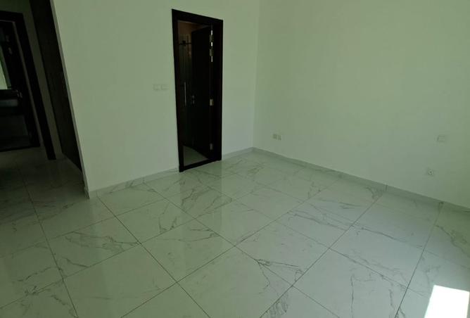 117704370 - Property Image 3