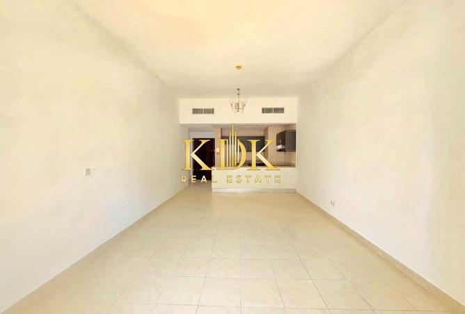 100857889 - Property Image 2