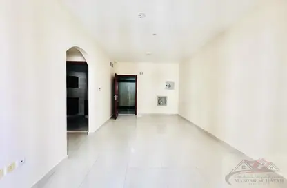 Apartment - 1 Bedroom - 1 Bathroom for rent in Muwailih Building - Muwaileh - Sharjah