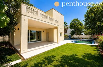 Villa - 4 - 4 for sale in Meadows 7 - Meadows - Dubai