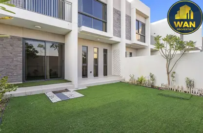 Townhouse - 3 Bedrooms - 5 Bathrooms for rent in Centaury - Damac Hills 2 - Dubai