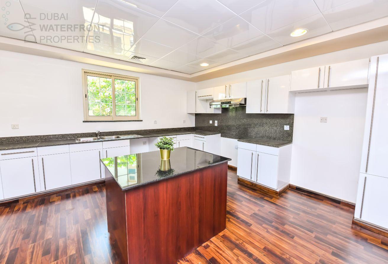 5BR+Maid | Master View | Villa on the Lake photo 19