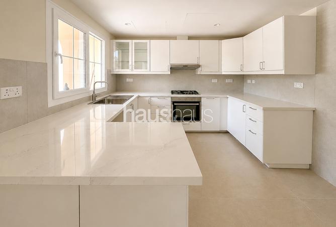 129764356 - Property Main Image