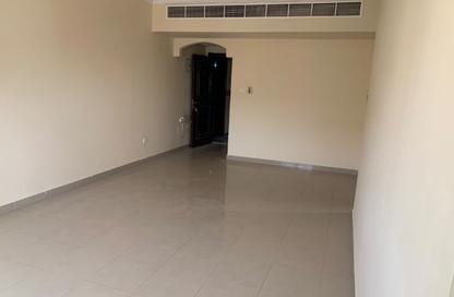 Apartment - 2 - 2 for rent in Qasimia 13 building - Al Nad - Al Qasimia - Sharjah