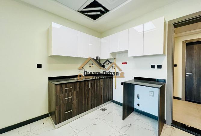 70302120 - Property Image 2