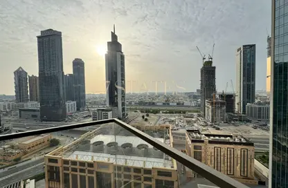 شقة - 2 غرف نوم - 2 حمامات للايجار في برج التاج - وسط مدينة دبي - دبي