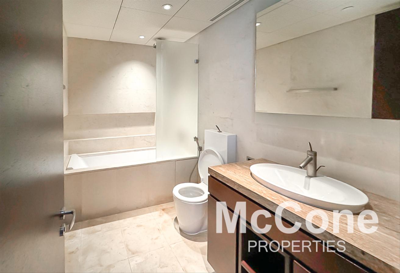 Luxurious | Community View | Spacious photo 13