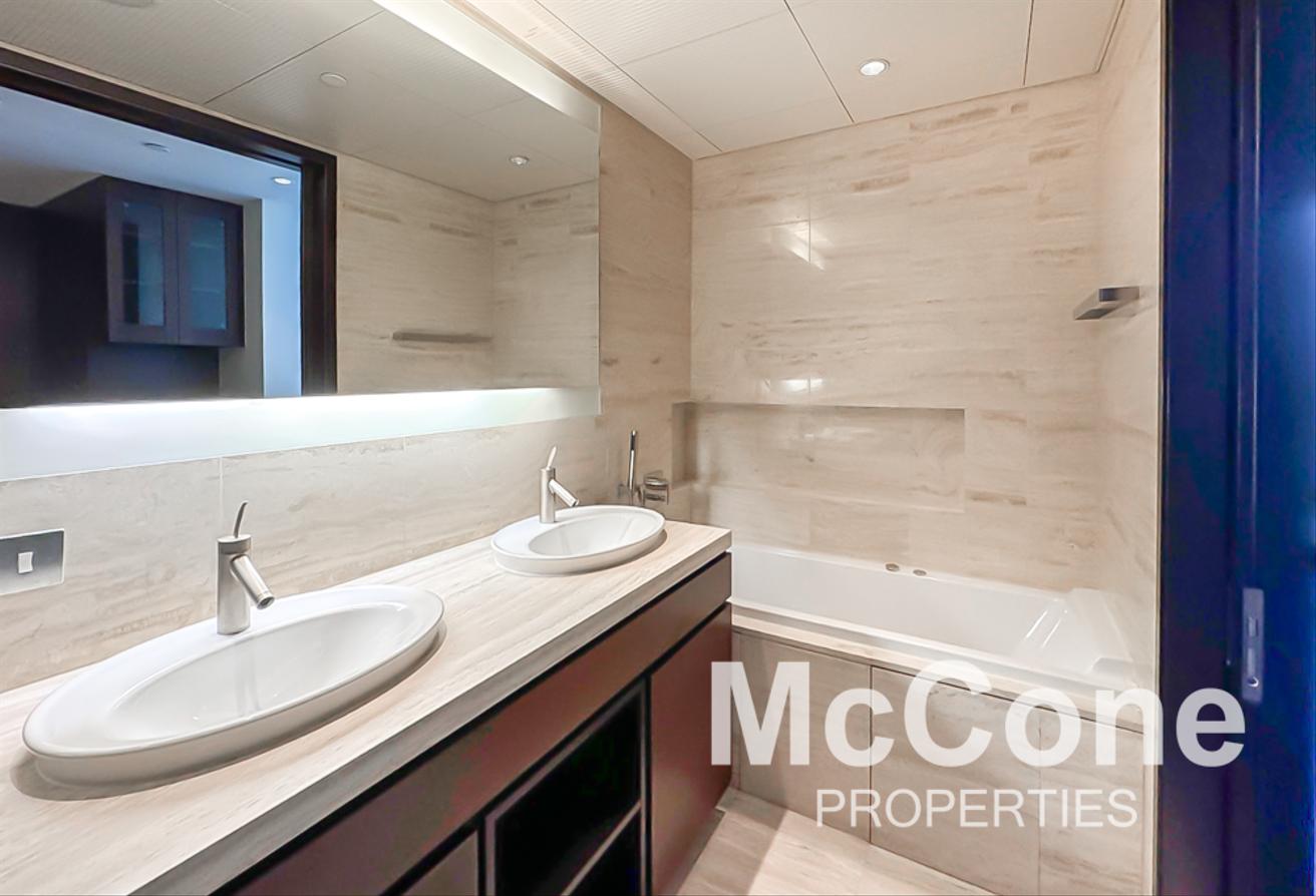 Luxurious | Community View | Spacious photo 14