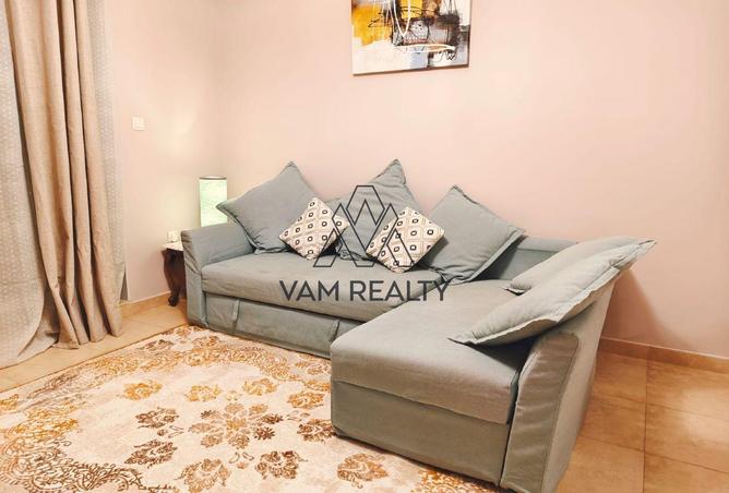 67845617 - Property Image 3