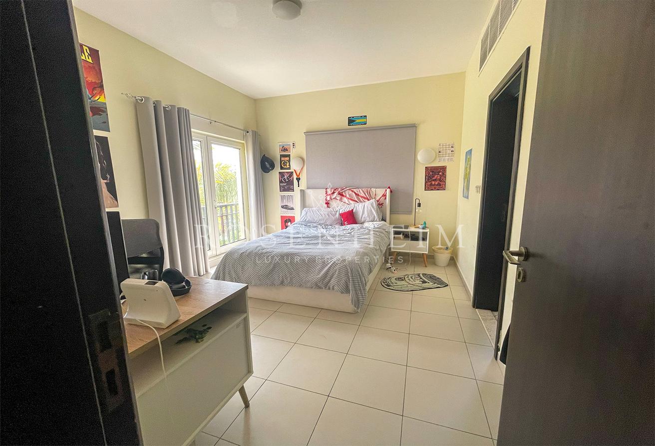 Private Pool | Vacant | Unfurnished | Single Row photo 9