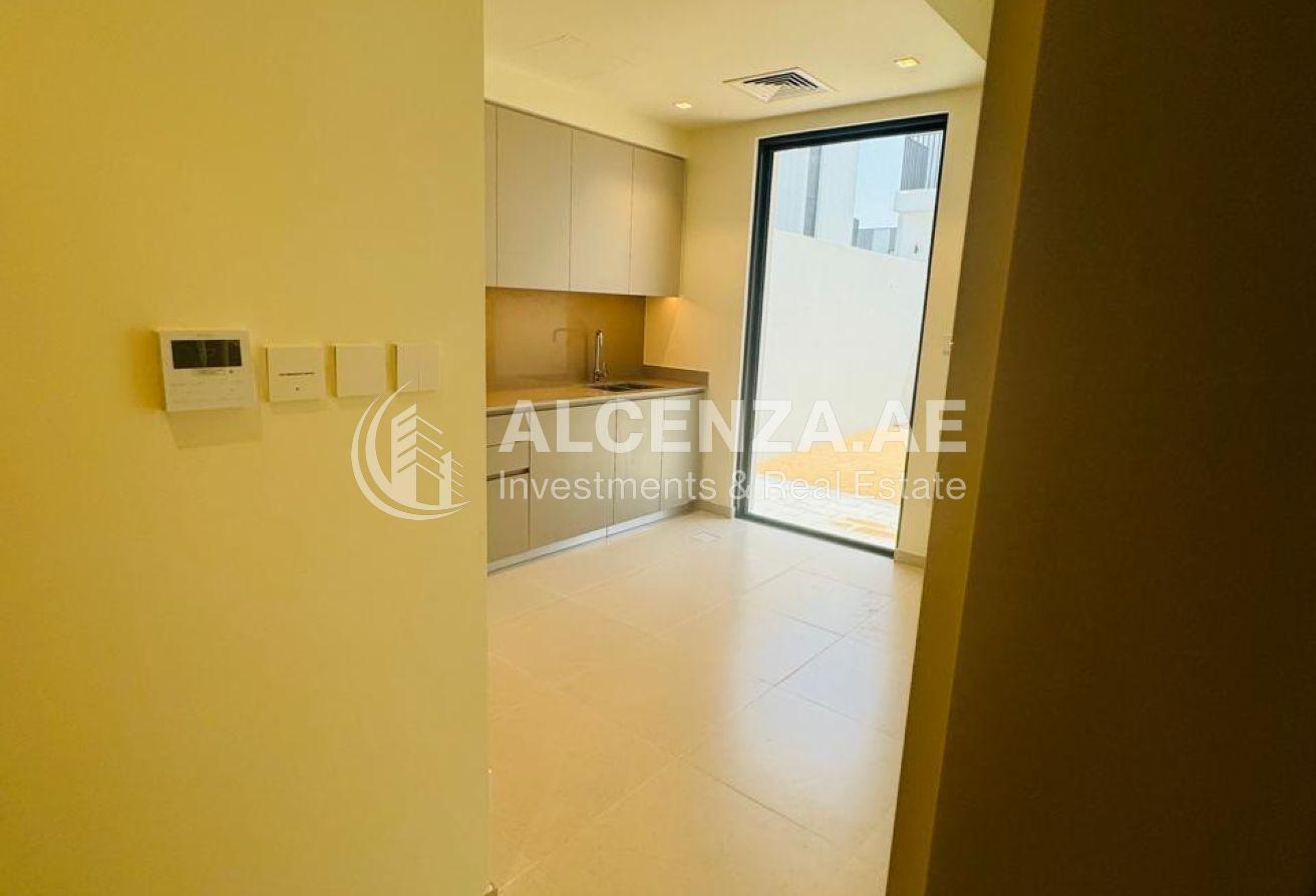 3BR + Maids | Family Friendly | Available Soon photo 4