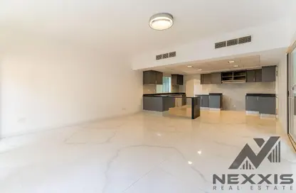 Villa - 5 Bedrooms - 6 Bathrooms for rent in Meadows 9 - Meadows - Dubai