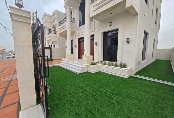 100823897 - Property Image 2