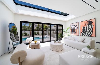 Villa - 4 Bedrooms - 4 Bathrooms for sale in Meadows 9 - Meadows - Dubai