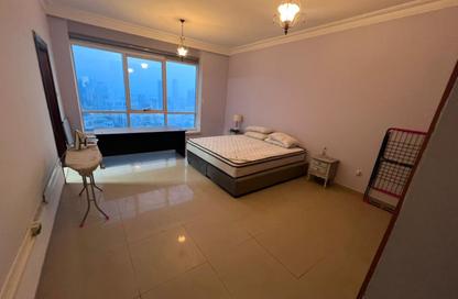 Apartment - 3 - 4 for rent in Al Khan Corniche - Al Khan - Sharjah