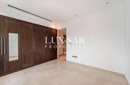 Villa - 3 Bedrooms - 4 Bathrooms for rent in District 6 - Jumeirah Park - Dubai
