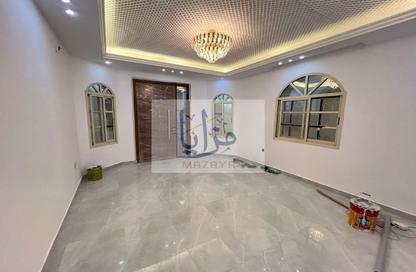 Villa - 5 Bedrooms - 7 Bathrooms for sale in Al Mowaihat 1 - Al Mowaihat - Ajman