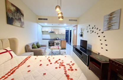 Apartment - Studio - 1 Bathroom for rent in Al Majaz 3 - Al Majaz - Sharjah