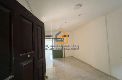 Apartment - 2 Bedrooms - 2 Bathrooms for rent in Qasimia 10 building - Al Mahatta - Al Qasimia - Sharjah