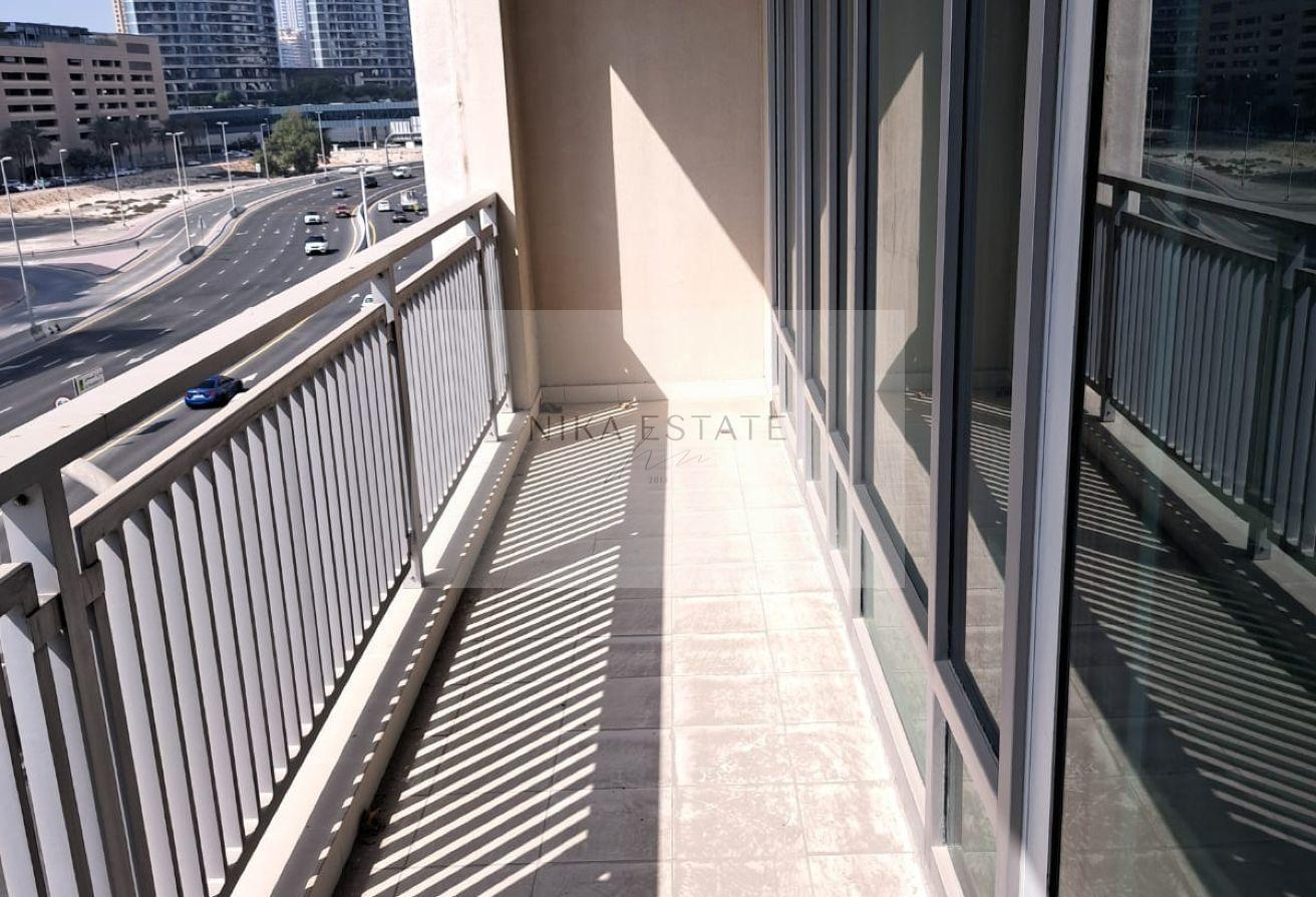 1BR | Landmark View | The Lofts | 4 Cheques photo 9