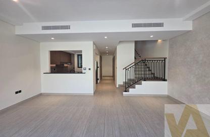 Townhouse - 3 - 3 for rent in Portofino - Damac Lagoons - Dubai