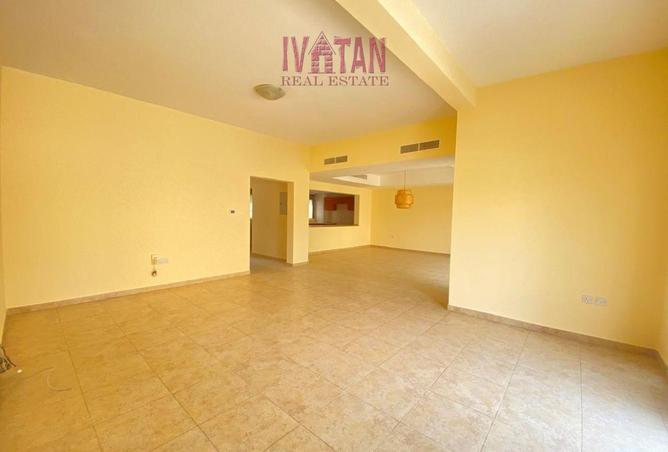 101730239 - Property Image 3