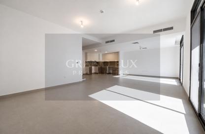 Villa - 3 - 4 for rent in Reem Townhouses - Town Square - Dubai