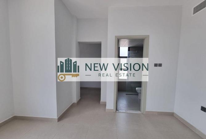 144601589 - Property Image 3