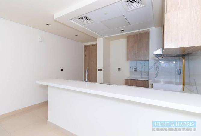 100833266 - Property Image 2