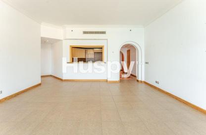 Apartment - 2 Bedrooms - 3 Bathrooms for rent in Al Haseer - Shoreline Apartments - Palm Jumeirah - Dubai