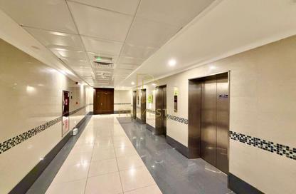 Apartment - 3 - 5 for rent in Khalidiya Street - Al Khalidiya - Abu Dhabi
