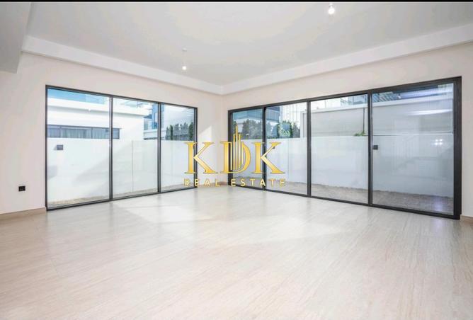 114596180 - Property Image 2