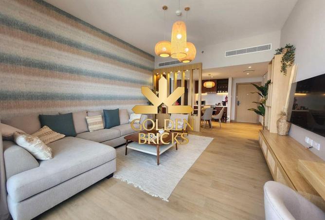 Beachfront Living at Le Pont | Furnished Sea-View