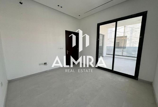 64423915 - Property Image 3