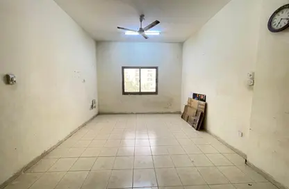 Apartment - 1 Bedroom - 1 Bathroom for rent in Al Butina 9 Building - Al Butina - Sharjah