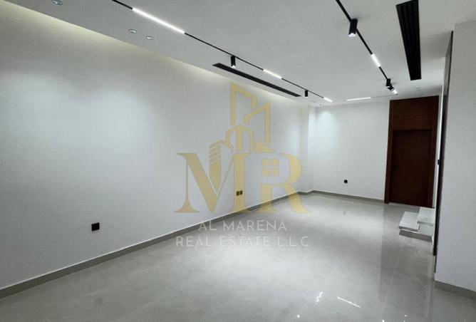 69890949 - صورة العقار 3