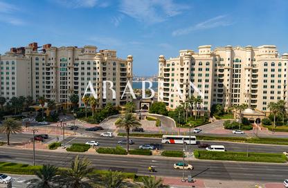 Apartment - 3 Bedrooms - 4 Bathrooms for rent in Al Anbara - Shoreline Apartments - Palm Jumeirah - Dubai Apartment - 3 Bedrooms - 4 Bathrooms for rent in Al Anbara - Shoreline Apartments - Palm Jumeirah - Dubai