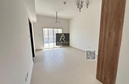 Apartment - Studio - 1 Bathroom for rent in Al Amira Village - Al Yasmeen - Ajman