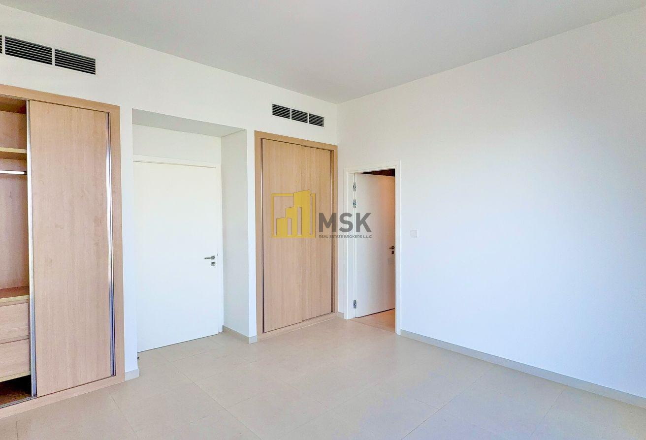 True Corner Unit | Single Row | Close to Park photo 13