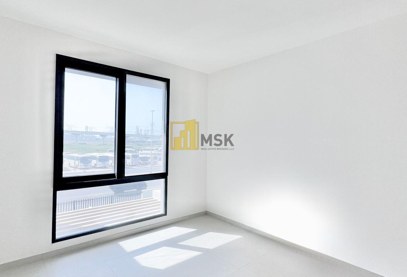 True Corner Unit | Single Row | Close to Park photo 17