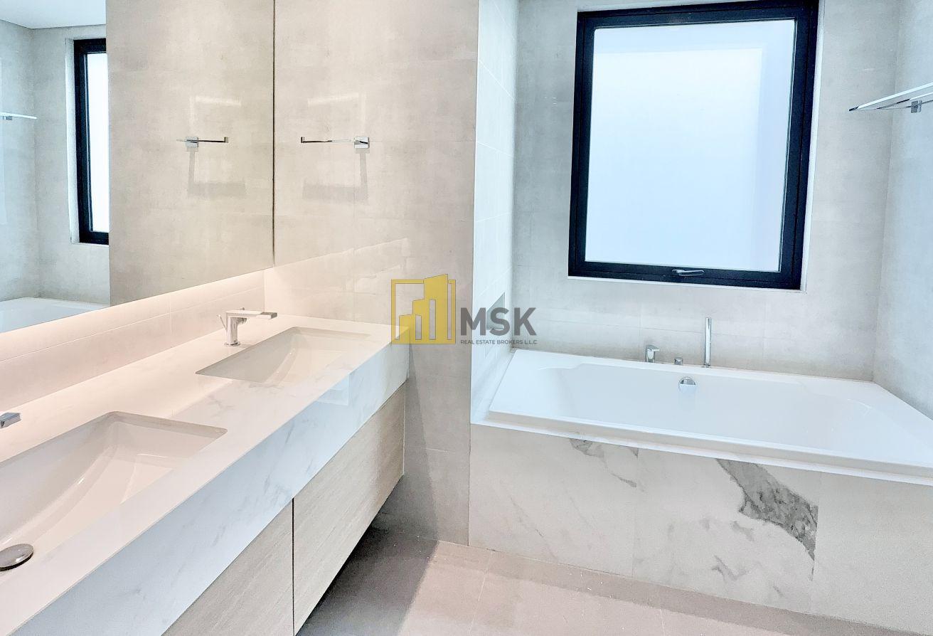 True Corner Unit | Single Row | Close to Park photo 26