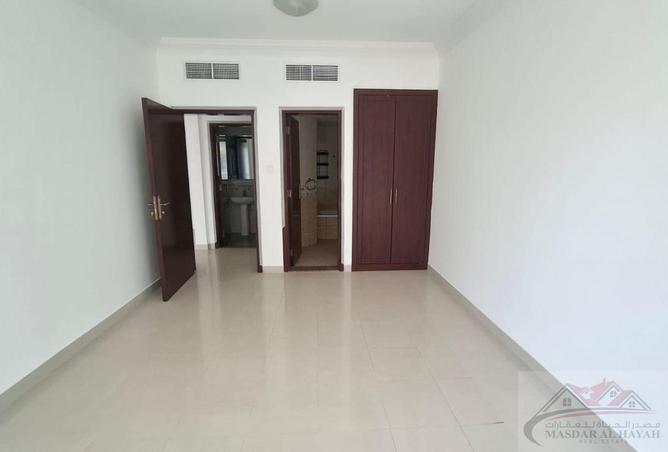 100851212 - Property Image 2
