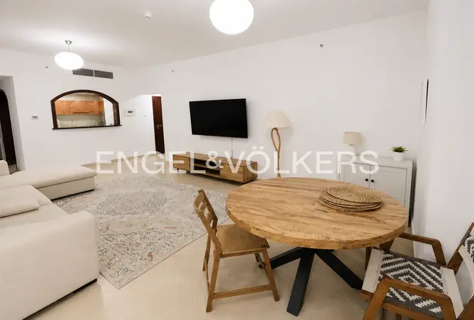 121985253 - Property Image 3