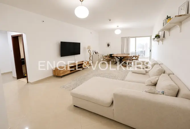 121985253 - Property Image 2