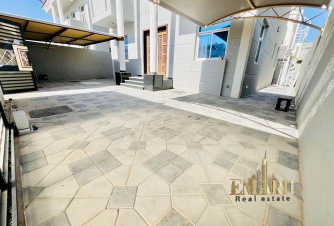 103279360 - Property Image 2