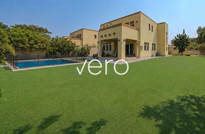 Villa - 3 Bedrooms - 4 Bathrooms for rent in District 6 - Jumeirah Park - Dubai